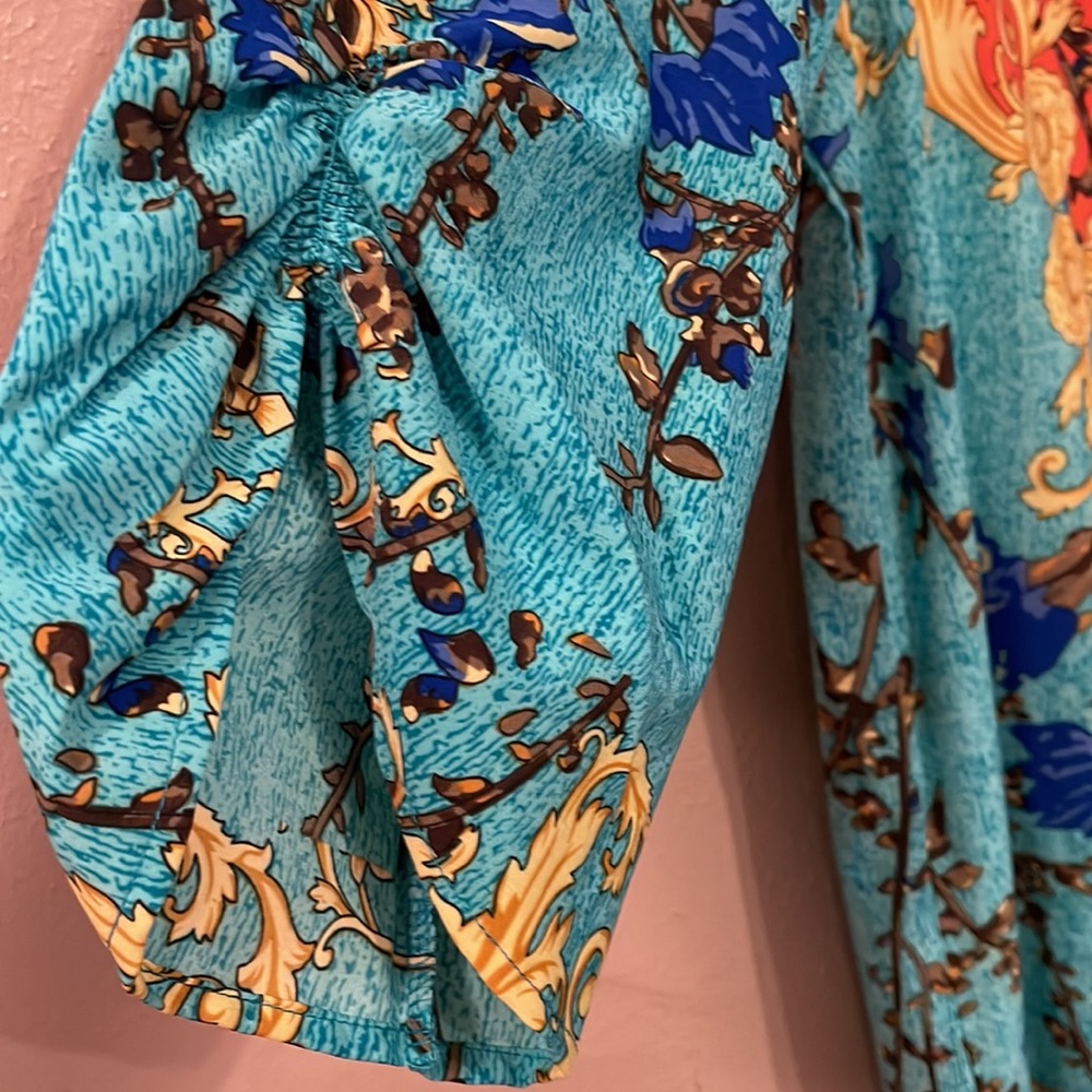Tunic - Picture 3 of 4